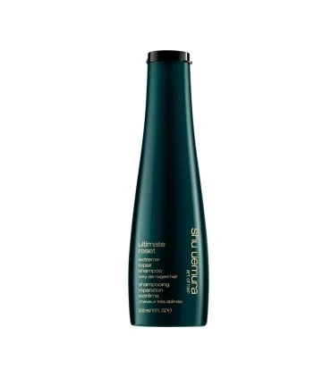 Shu Uemura Ultimate Reset Shampoo 300ml für sehr geschädigtes Haar.
